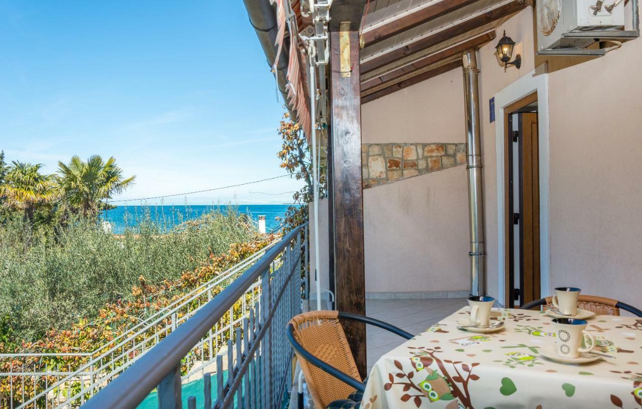Apartment Valerio Новиград Экстерьер фото